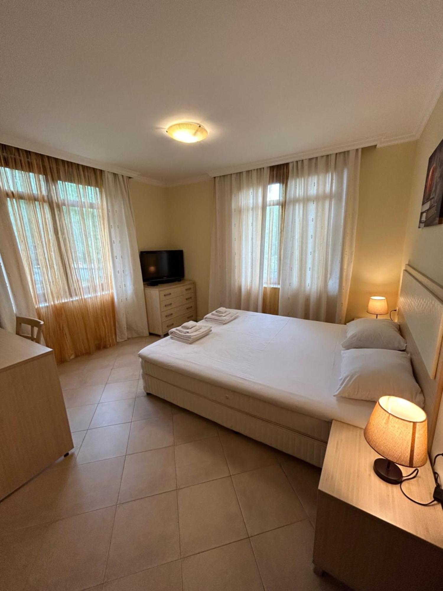Quiet Apartment With Big Terrace In Santa Marina With Parking Sozopol Phòng bức ảnh